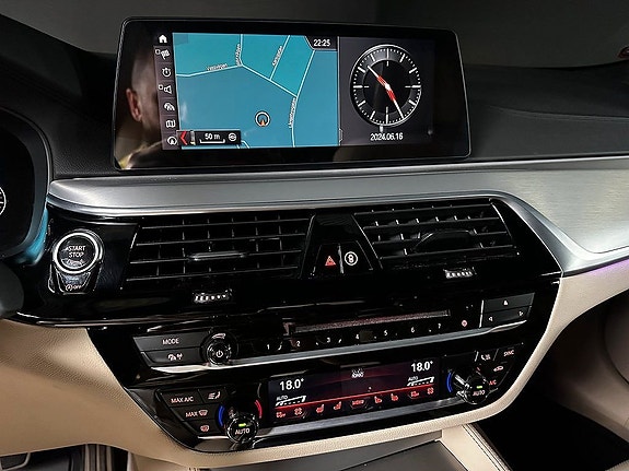 BMW 540i 15 of 20
