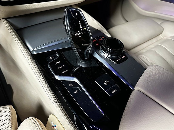 BMW 540i 19 of 20