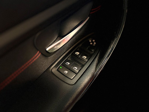 BMW 320 11 of 24
