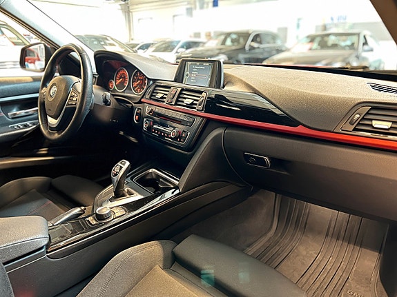 BMW 320 21 of 24