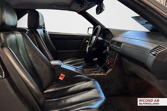 Mercedes-Benz SL280 10 of 29