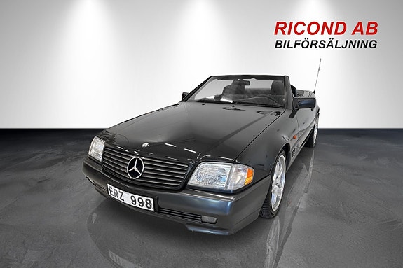 Mercedes-Benz SL280 7 of 29