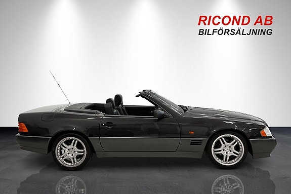Mercedes-Benz SL280 27 of 29