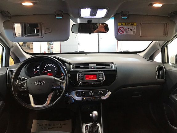 Kia Rio 9 of 27