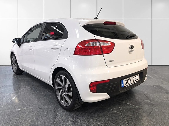 Kia Rio 4 of 27