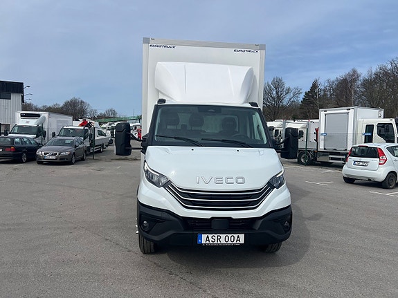 Iveco Daily 72C18 A8 Skåpbil Öppningsbarsida Fullutrustad 16 of 30