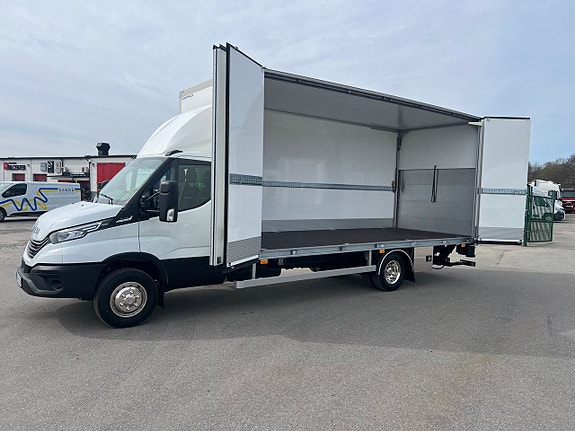 Iveco Daily 72C18 A8 Skåpbil Öppningsbarsida Fullutrustad 4 of 30