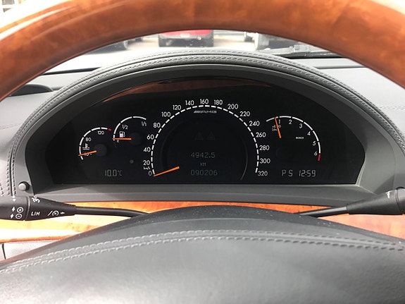Mercedes-Benz S63 14 of 19