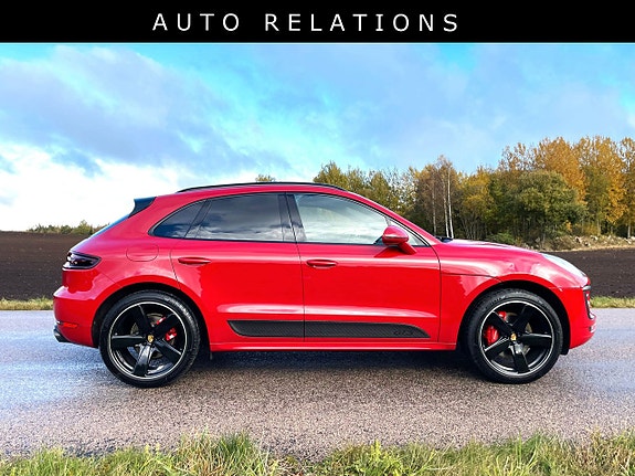 Porsche Macan GTS 9 of 13