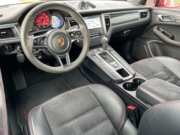 Porsche Macan GTS 8 of 13