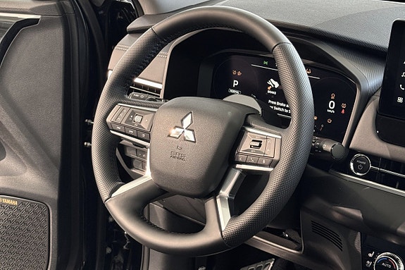 Mitsubishi Outlander 8 of 19