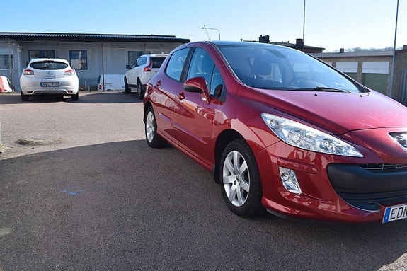 Peugeot 308 3 of 12