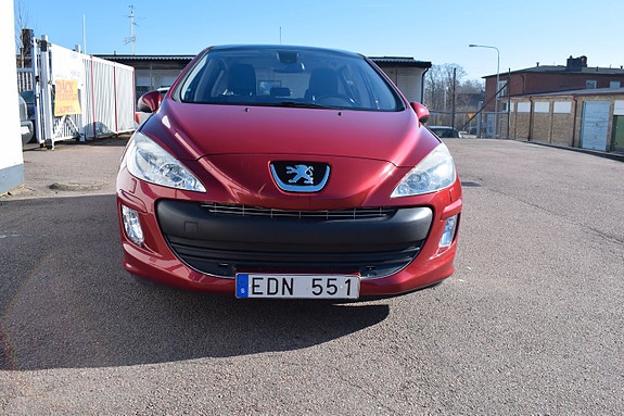Peugeot 308 4 of 12