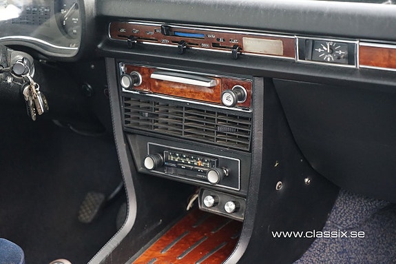 BMW 3.0SI 7 of 9