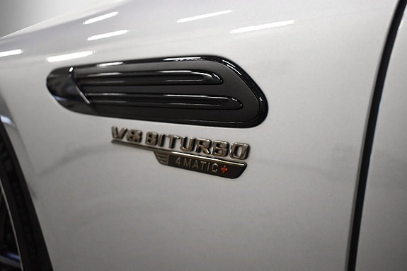 Mercedes-Benz SL63 9 of 20