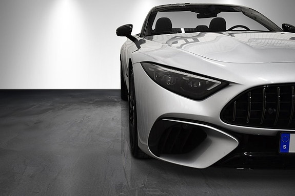 Mercedes-Benz SL63 5 of 5
