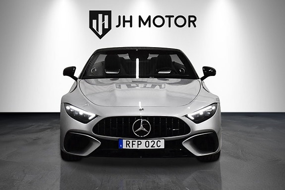 Mercedes-Benz SL63 3 of 5