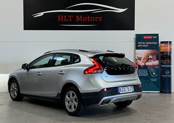 Volvo V40 Cross Country 5 of 20