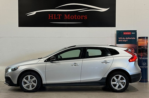 Volvo V40 Cross Country 4 of 20