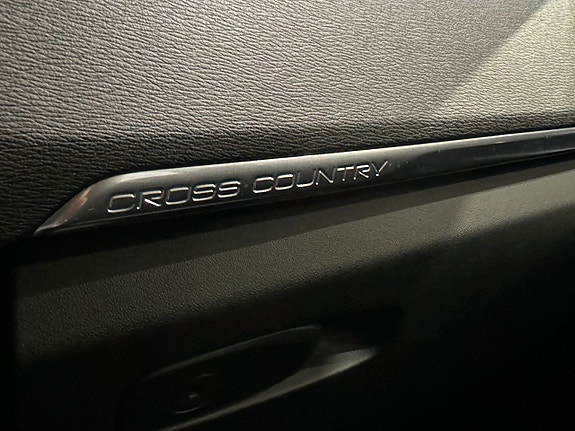 Volvo V40 Cross Country 16 of 20