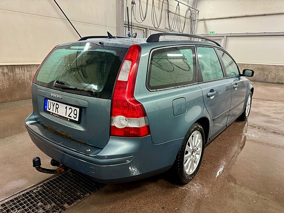 Volvo V50 4 of 14