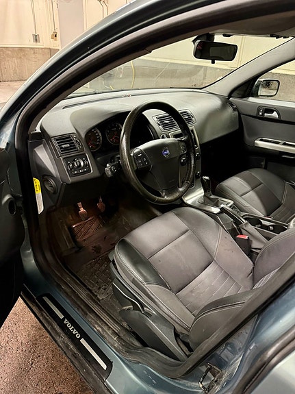 Volvo V50 10 of 14