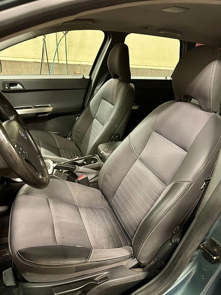 Volvo V50 11 of 14