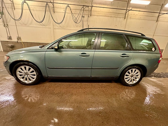 Volvo V50 5 of 14