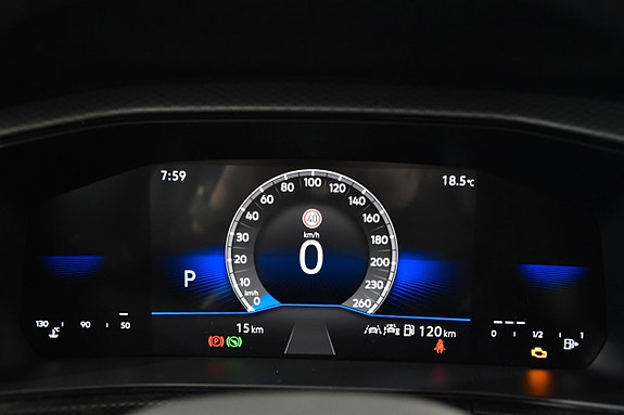 Volkswagen T-Cross 11 of 21