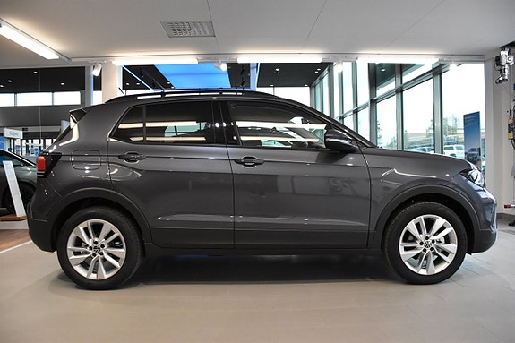 Volkswagen T-Cross 4 of 5