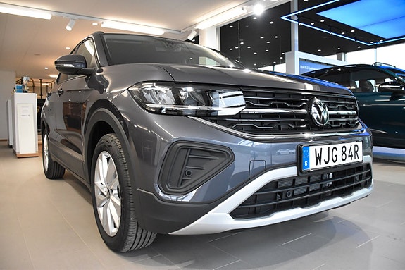 Volkswagen T-Cross 3 of 5