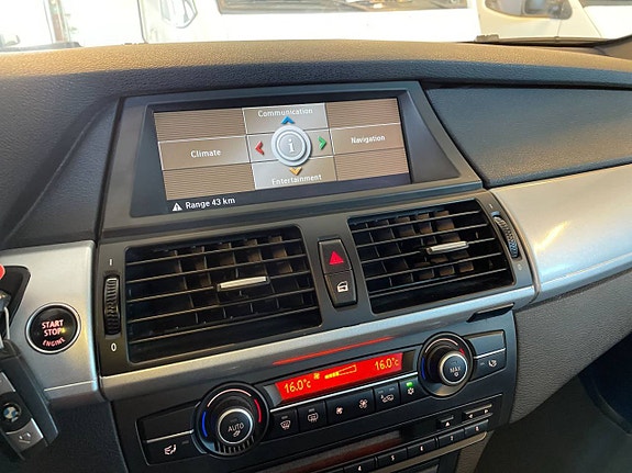 BMW X6 12 of 13