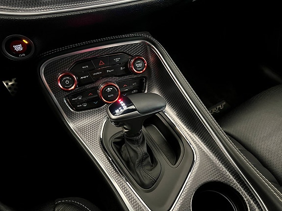 Dodge Challenger 12 of 22