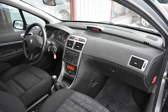 Peugeot 307 11 of 13