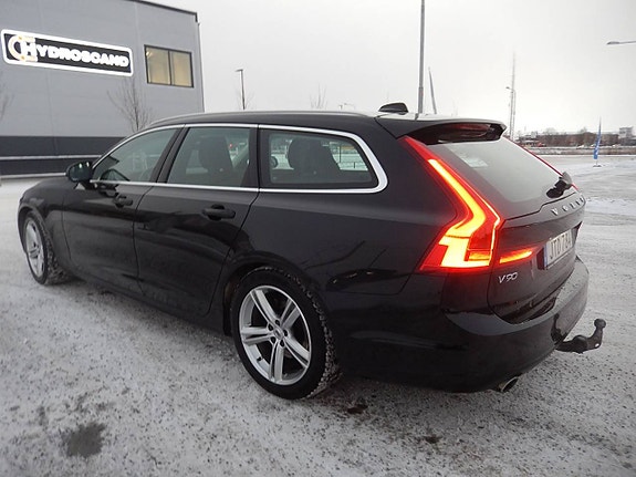 Volvo V90 8 of 24