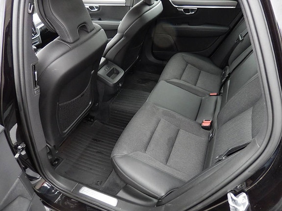 Volvo V90 17 of 24