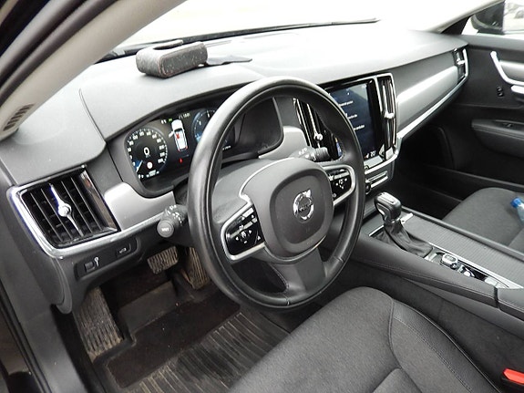 Volvo V90 11 of 24