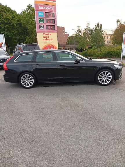 Volvo V90 4 of 26