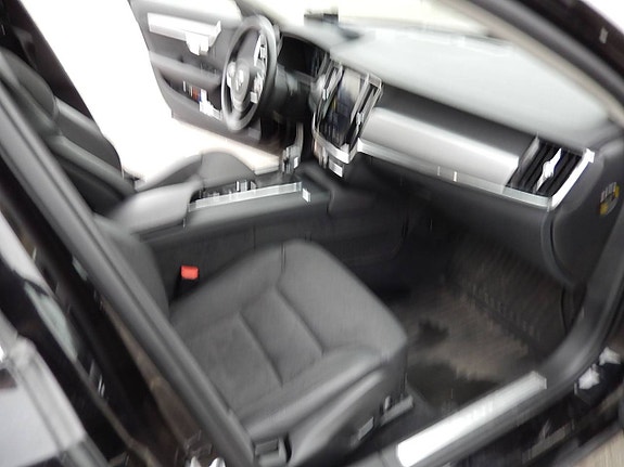 Volvo V90 15 of 24