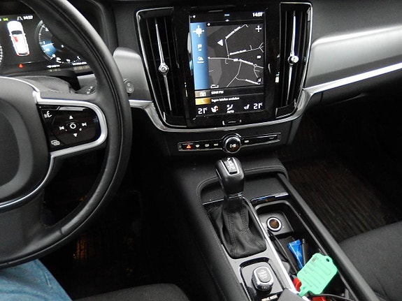 Volvo V90 10 of 24