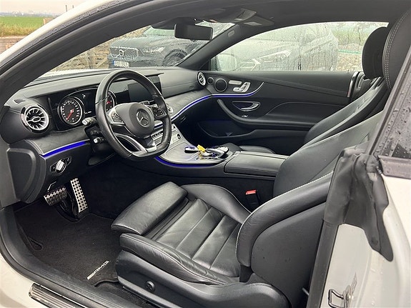 Mercedes-Benz E220 d 3 of 5