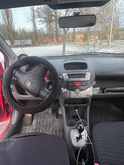 Toyota Aygo 8 of 11