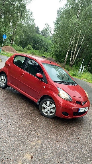 Toyota Aygo 7 of 11