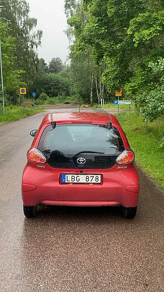 Toyota Aygo 3 of 11