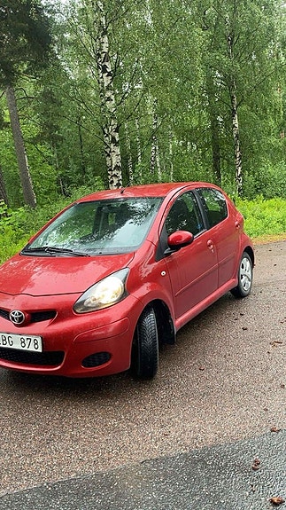 Toyota Aygo 4 of 11