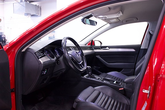 Volkswagen Passat 14 of 24