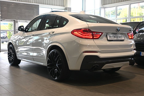 BMW X4 3 of 5