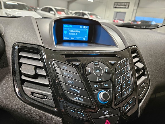 Ford Fiesta 7 of 9
