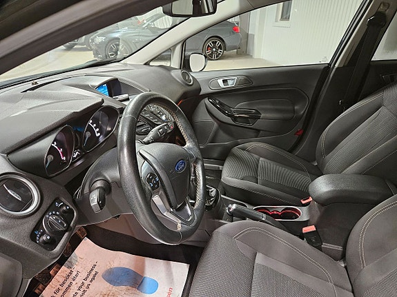 Ford Fiesta 5 of 9