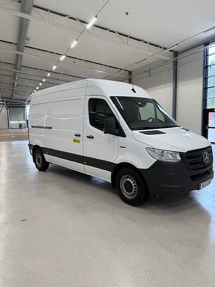 Mercedes-Benz eSprinter 312 3 of 5